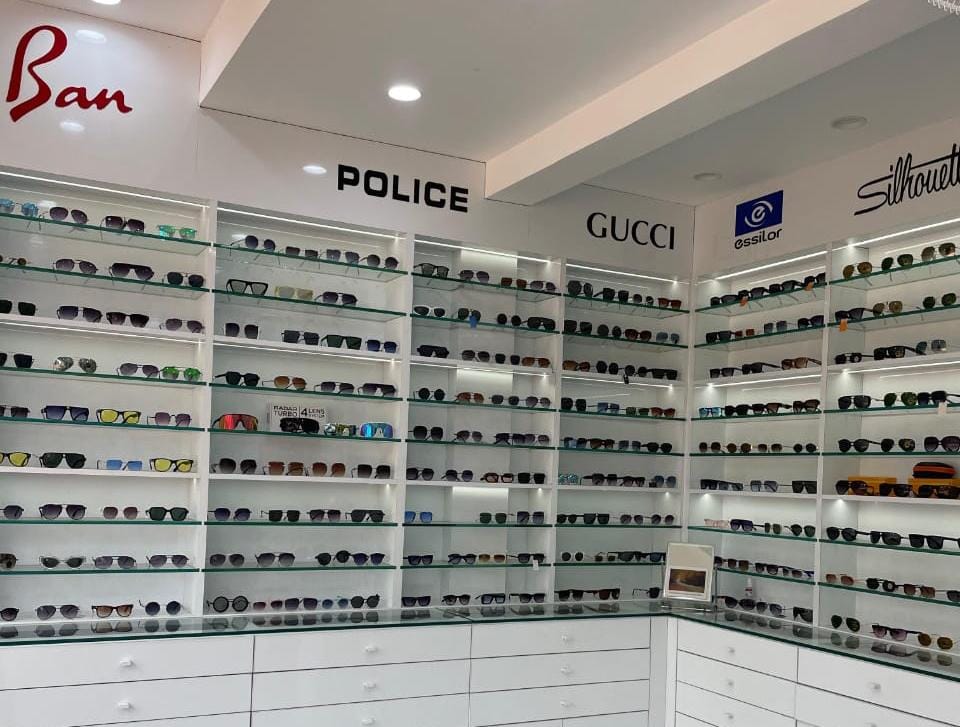 EYE Q OPTICS IRINAVE & PAPPINISSERI