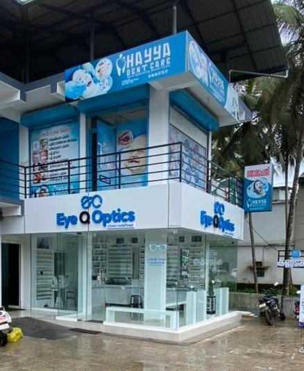 EYE Q OPTICS IRINAVE & PAPPINISSERI